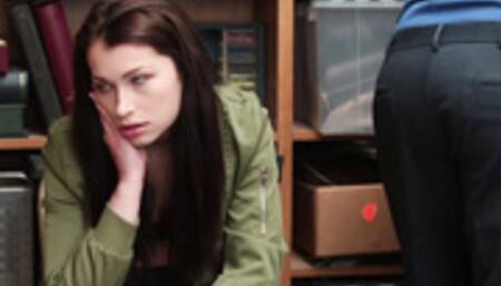 Jennifer tried to steal a pair of shoes