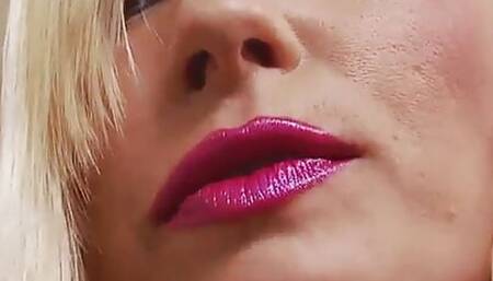 MILF woman Michelle Thorne a big slut with big, soft tits