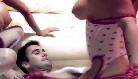 The Guy Is in an Amazing Threesome with Blondes with Big Butts and Tits