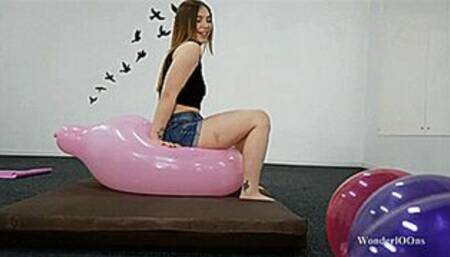 Ava sit pop all huge 4K UHD