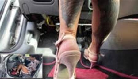 Christal Deal revs and crushes an Umbrella - PIP Feet