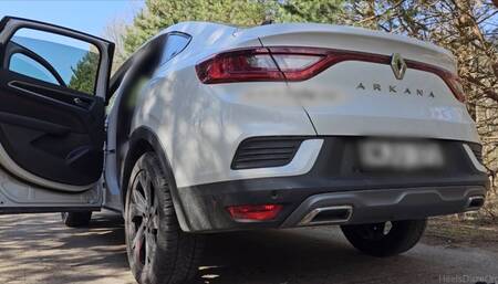 Bouncing New Renault Arkana