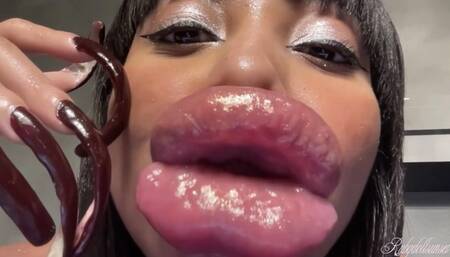 RubyDollLipz's 11-7-23 Growing XXL Doll Lips