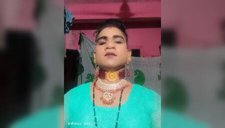 Madhuri Bhabhi crossdressing