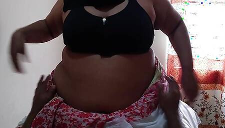 Sauteli maa bete ko hospital ke bistar mein choda - Pakistani stepmother gets Hot and fucks stepson in hospital bed