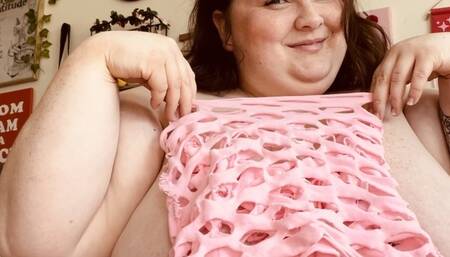 Piggy squeezes in tight dress