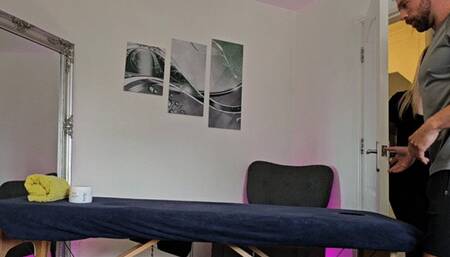 Blonde Bombshell Relieves my Tension