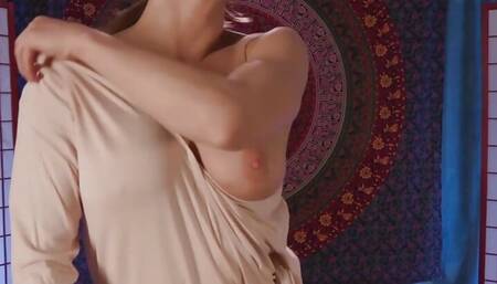 Jen Hexx puts Ariel X in a lesbian trance