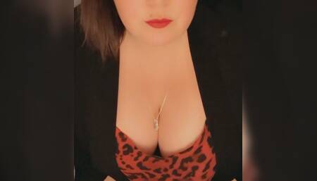 Blowjobs Are so Much Better with Red Lipstick on