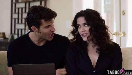 Computer Tech Discovers Adult Content on MILF Victoria Voxxx's PC