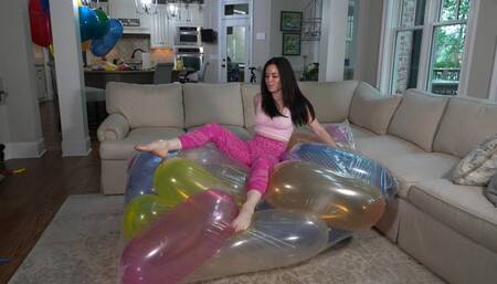 Squishy Delight: Jasmin Jai's Jelly Bean Balloon Extravaganza