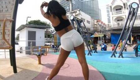 Thai teen squirting and rides a big cock