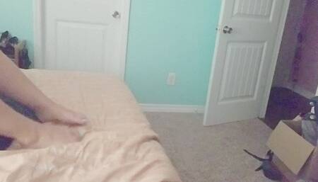 Watch my Sexy Feet while I Cum