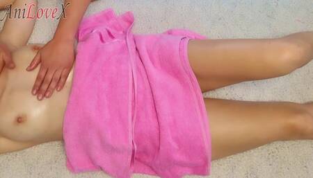 OIL MASSAGE MASTER KNOWS HOW TO MAKE HER SQUIRT AND CUM HARD! PART 1