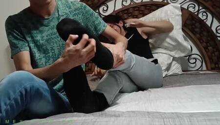 MIGUEL HACE COSQUILLAS A ALHAN