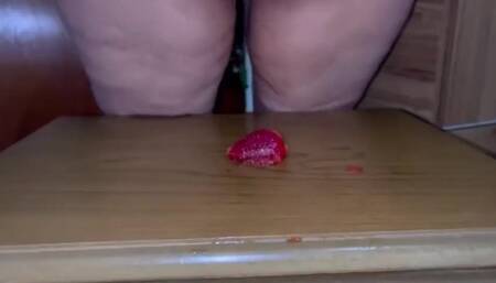 Mia giantess bbw buttcrush strawberry and tiny, nude