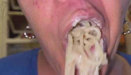 Bbw giantess Mia wants you to be a part of her meal (disgusting vore)