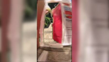 2 Giantesses surprise you