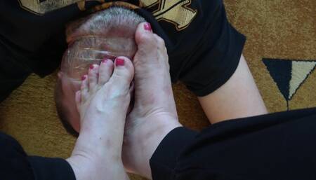 Jane smothers Roman with her smelly feet