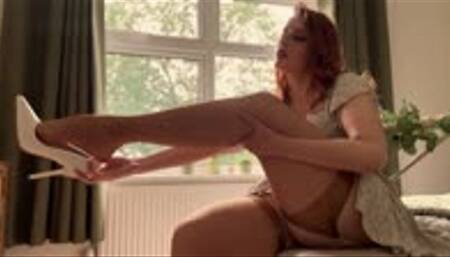 Striptease - Watch me strip out of my Cecilia de Rafael Vidrio 15D Stockings and summer dress