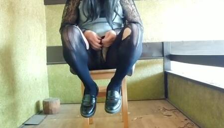 Ejaculation masturbation performance in the spare room of a perverted man