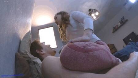 0014B [camera 2] I comb my hair, spit in the slave's mouth and face, now you will eat my hair! [WMV]