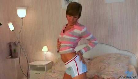 Loren Strips In Different Rooms Before Sex