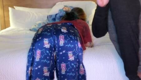 Cheeky Pantsing w Girlfriend Eviee