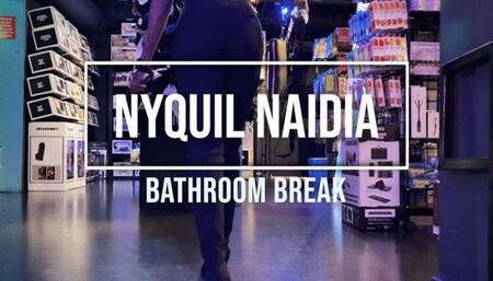 Bathroom Break - Pissing and Head