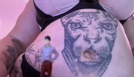 tiny inside my belly button [4k]