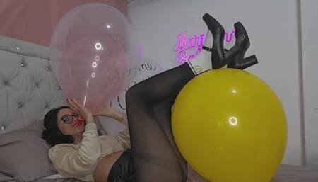 Double-neck blow-to-pop inside glass 18 Inch