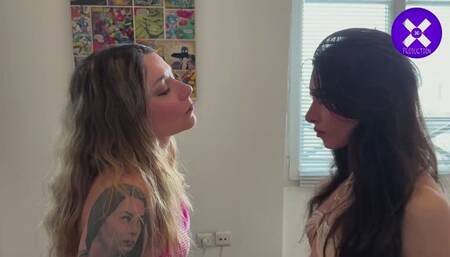 MICHELA vs LARA pins only and facesitting punishment