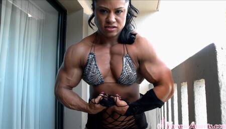 Sexy Upper Body Flexing