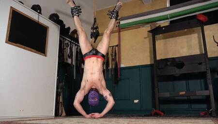 MISTRESS LILY DUPONT : FOOT GAGGING UPSIDE DOWN mobile