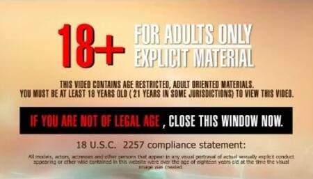 Ivy Snow shows her big tits