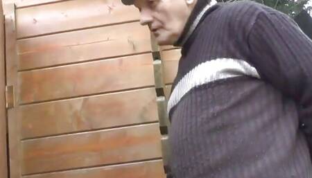 Cindy gets analized outdoor in threeway with daddy ogler