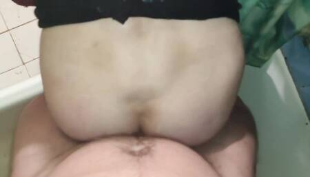 stepson fucked stepmom in the bathroom while she was going to the club, creampie