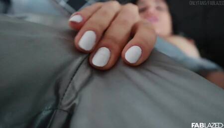 Masturbándome apenas despierto y hablándote muy caliente (Orgasmo Húmedo, Primer plano)