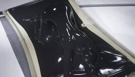 needy slut tries multiple positions in latex vacbed