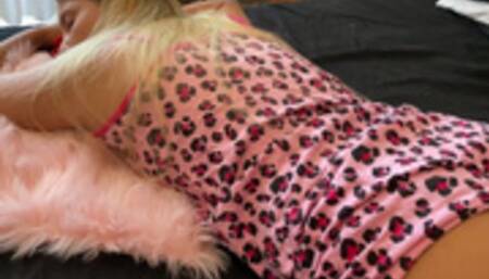 I sneaked into my stepniece room and I fucked her