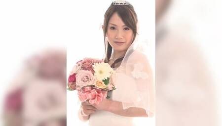 Yuki Takashiro housewife