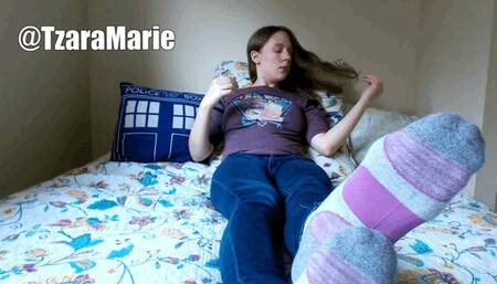Teen Nerdy Girl Ignores You POV (Feet Humiliation) - WMV