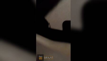 I play with my nipples in the car, masturbate and orgasm in the parking lot