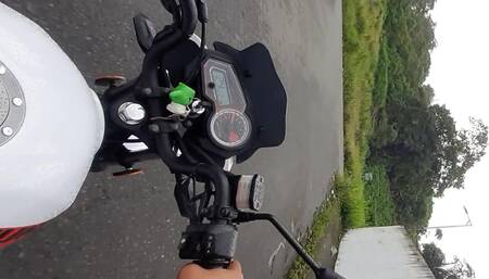 ME DICE QUE LA LLEVE A DAR UNA VUELTA QUE ESTABA ABURRIDA ( AUDIO HOT )