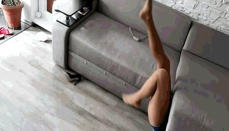 Insidious sofa WMV (1920x1080) FHD