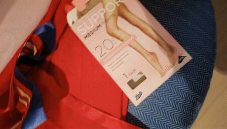 Uniform And Pantyhose - Flight Attendant Shoeplay in nylon