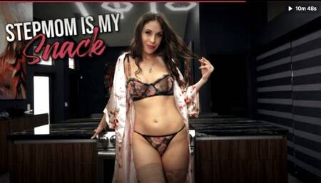 Stepmom Amiee Cambridge is my snack - Taboo Seduction [1080]