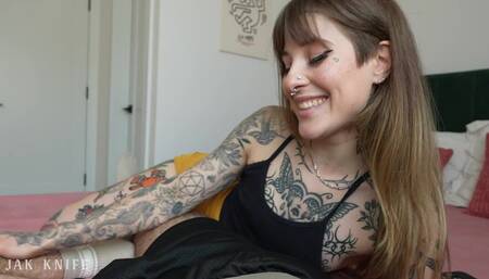 My girlfriend's hot tatted sister begs for a creampie - Awlivv