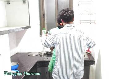 Stepsister Pussy Hard Fucked by Her Step Brother, She Is Wearing a Saree. in Kitchen