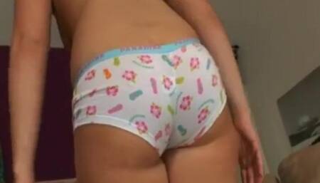 Emma Heart has her pussy Ramonated